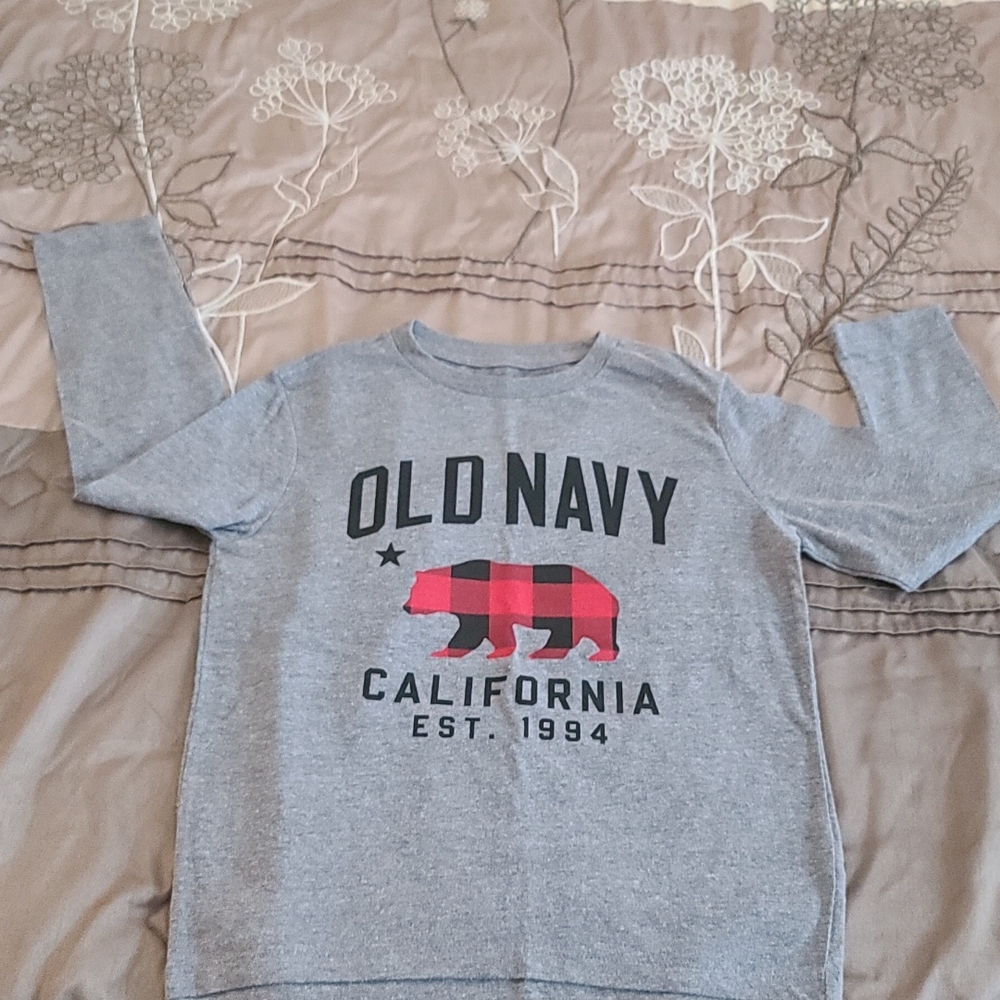 Boys old navy long sleeve shirt